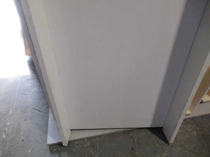 Paint Finish Hollow Core Hallway Door in Frame (Left Hung) 2030H x 660W x 140D/Door 1980H x 610W