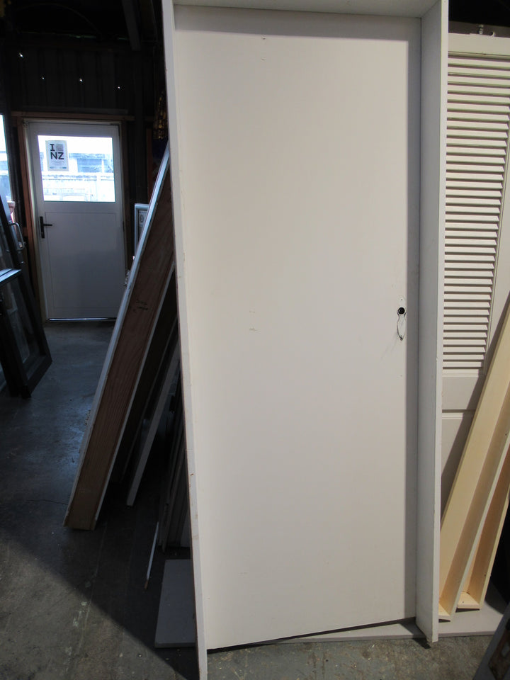 Paint Finish Hollow Core Door with Frame 2035H x 810W x 140D/Door 1985H x 760W