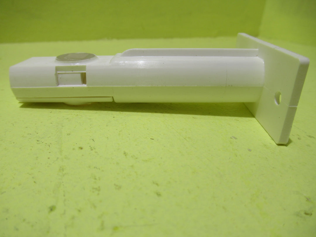 Sylvan White Plastic 70mm Mortice Latch Plate  57L x 26W/Body 22H x 95L x 22D