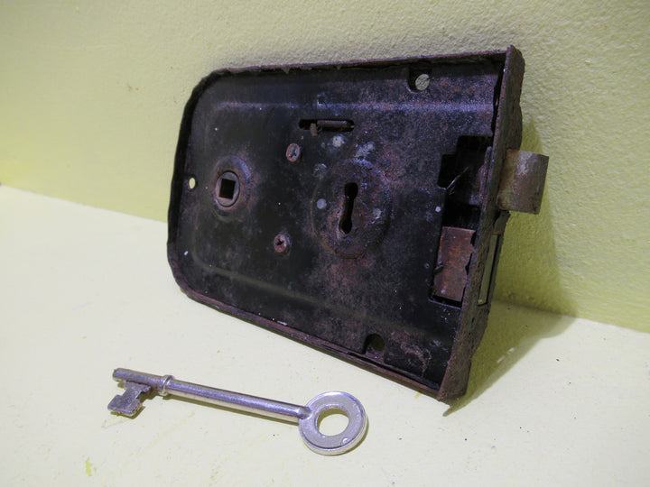 Vintage Rim Lock with Key 102H x 55L x 28D