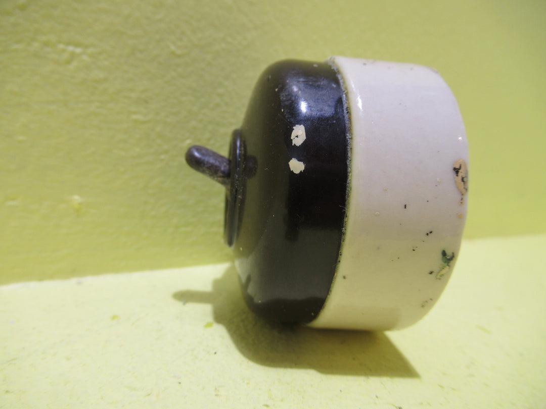 Landor Porcelain & Bakelite Round Straight Sided Dome Light Switch 57Dia x 38H