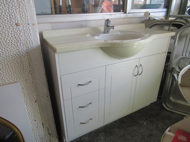 White/Cream Bathroom Vanity with 3 Draws, 2 Cupboard with Methven Mixer Tap 890H x 1010W x 490D