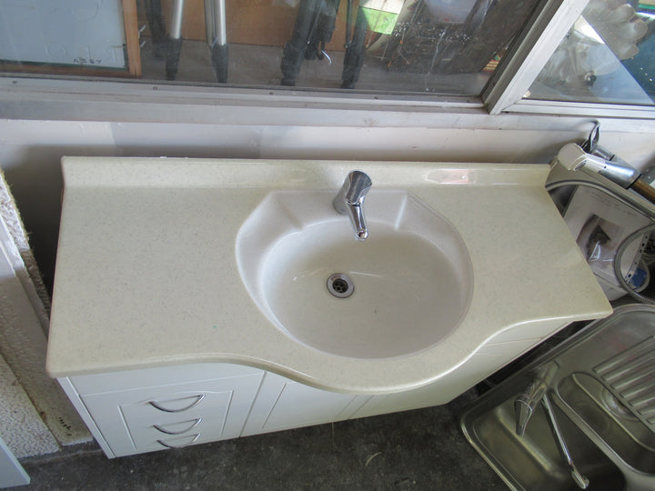 White/Cream Bathroom Vanity with 3 Draws, 2 Cupboard with Methven Mixer Tap 890H x 1010W x 490D
