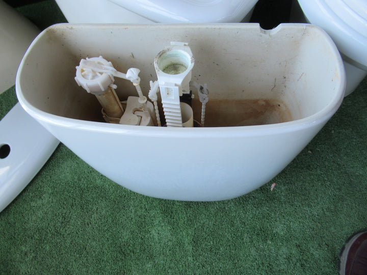 Sanindusa White Narrow Cistern 460H x 410W x 200D