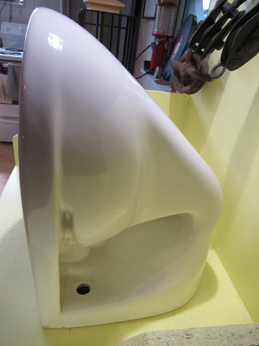 Wall Hung Caroma Toilet Pn 365H x 360W x 495D