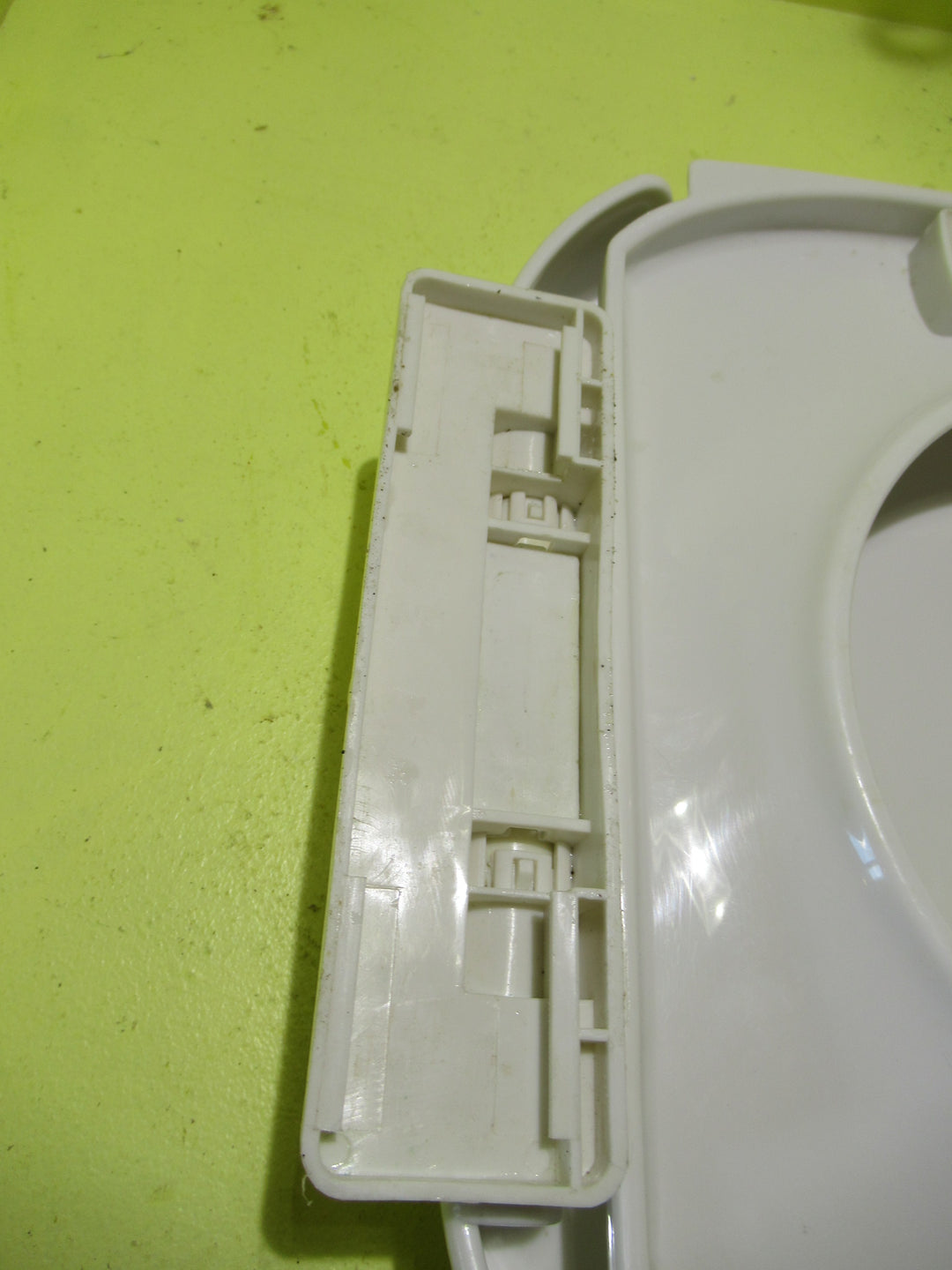Soft Close Toilet  Lid/Seat 60H x 340W x 460D