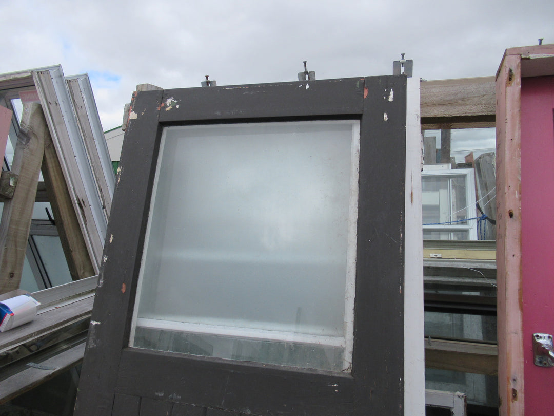 1 Lite T & G Door 1990H x 770W x 40D