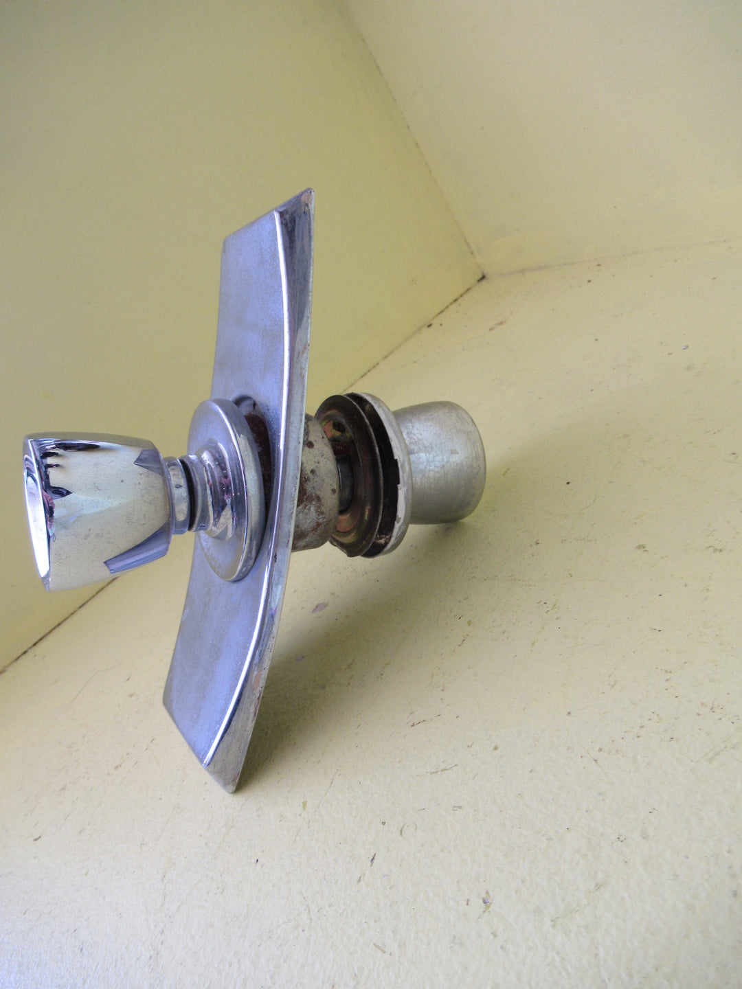 Retro Large Rectangle Plate with Cone Knob Handle 207L x 85W/Knob 55H x 50-65W
