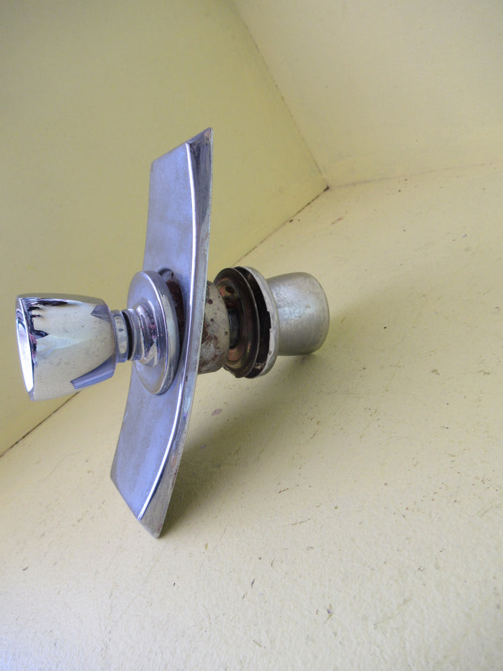 Retro Large Rectangle Plate with Cone Knob Handle 207L x 85W/Knob 55H x 50-65W