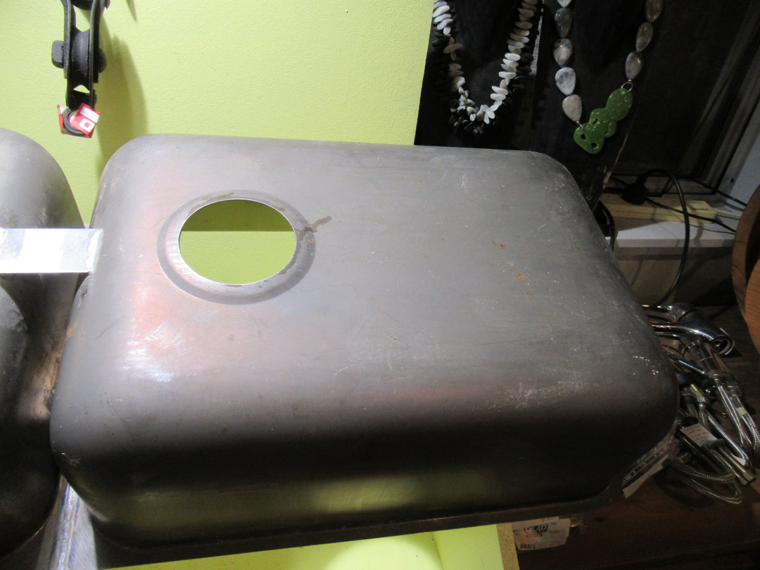 Mercer Doule Laundry Sinks 1080H x 390W x 180D