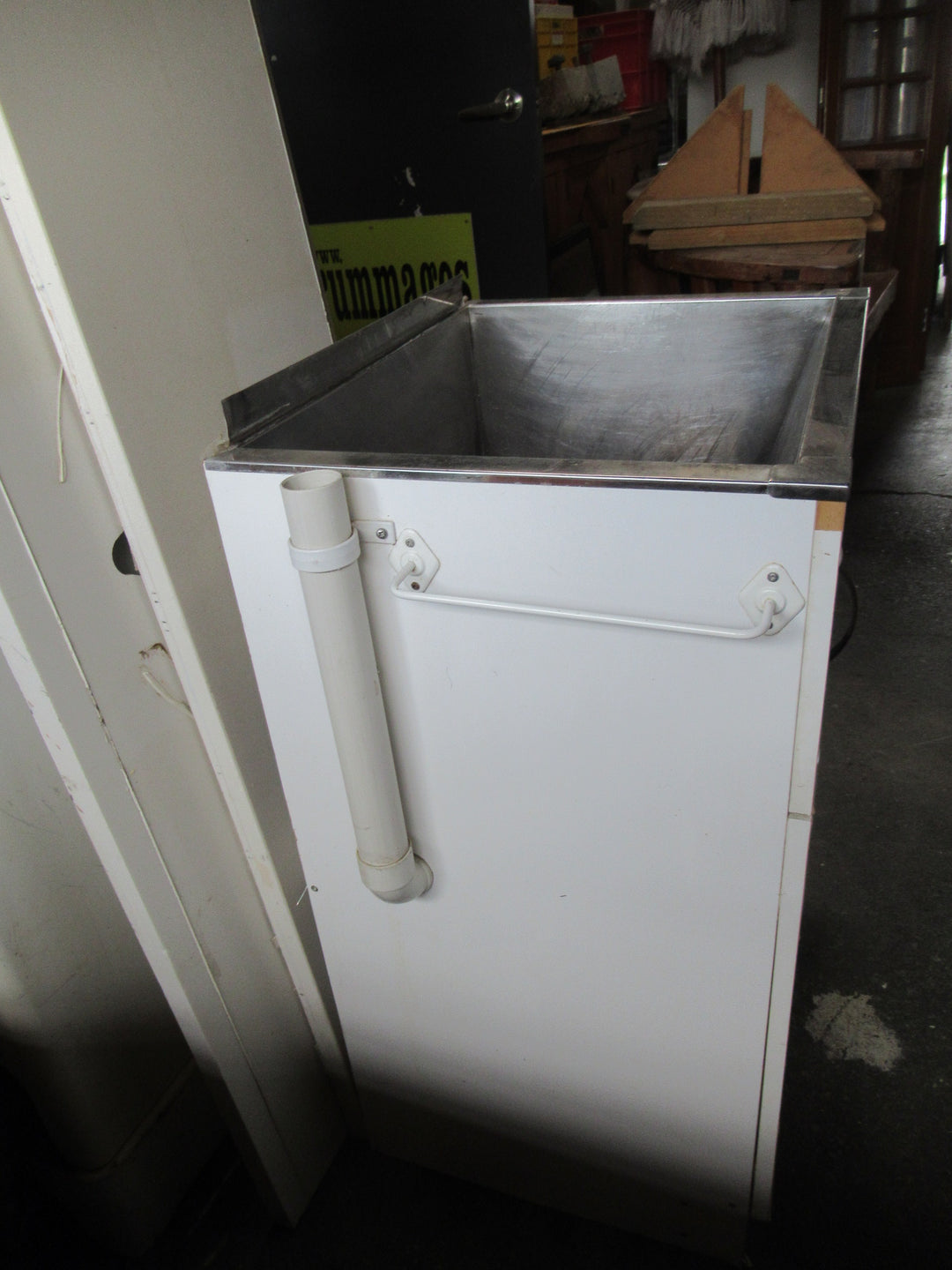 Laundry Tub & Cabinet 830H  x 560W x 460W