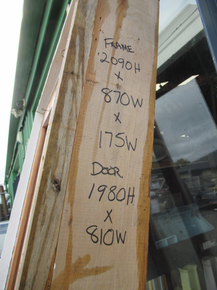Vintage Titling Window 835H x 1285W x 160D