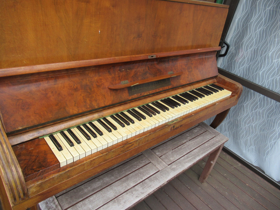 Robert Meissner Leipzic Upright Piano