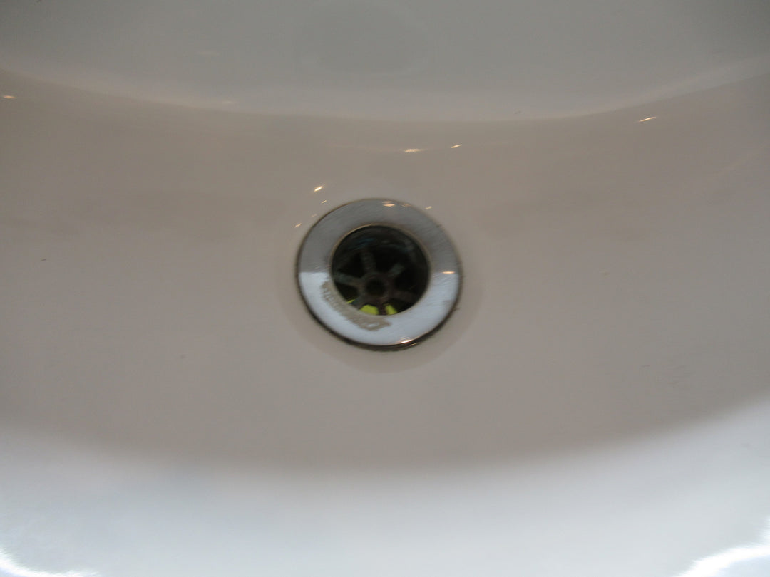 1/2 Circle Basin & Pedestal 840H x 540W