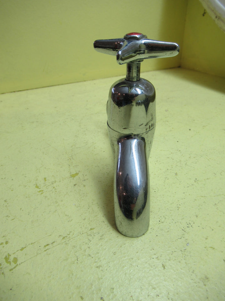 Retro Star Wall Mounted Bath Taps 110/125/135H x 55Dia x 125/150/160D