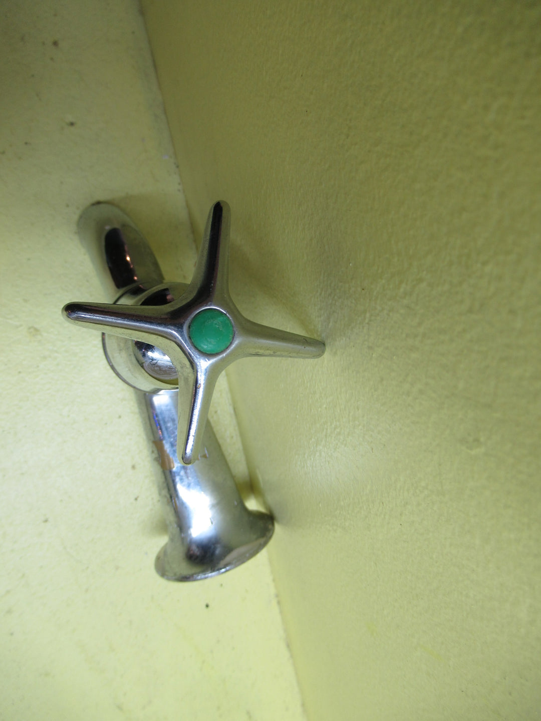 Retro Star Wall Mounted Bath Taps 110/125/135H x 55Dia x 125/150/160D