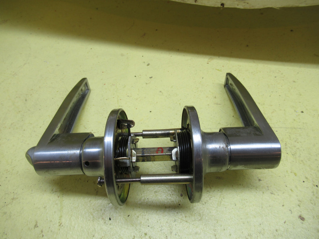 Seattle -Sylvan Rectangle Square Lever Handle 65Dia x 60H/Lever 100L