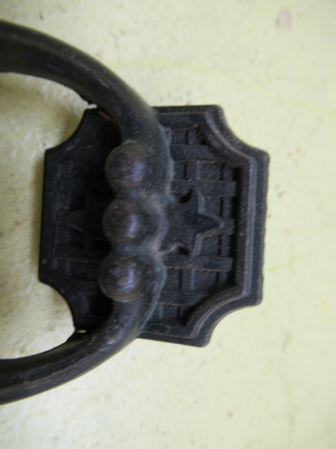 Plaque Tudor Style Draw Pull70H x 40-60W x 25D