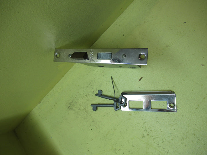 Underwood Mortice Lock , Stricker & 2 Keys 153L x 22W/Body 116H x 90D x 12D/Axial 75L