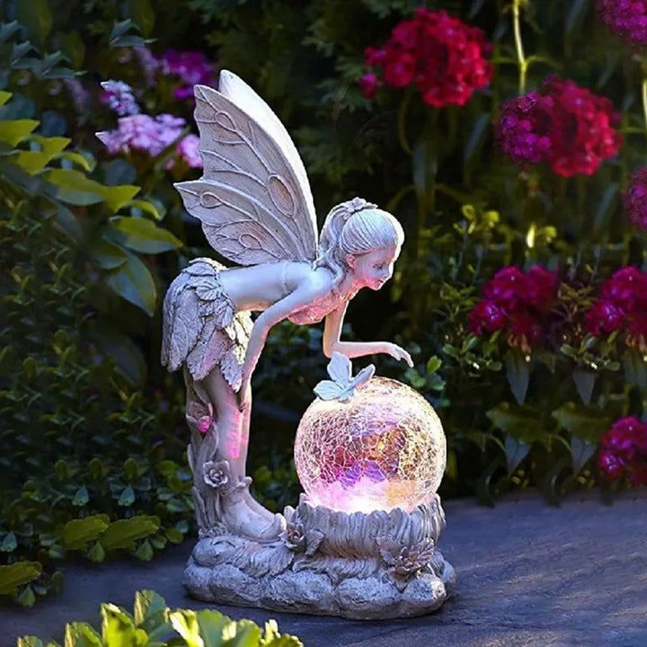 The FARCENT decorative garden crystal ball girl resin statue comes with a built-in solar lamp and is an exquisite handicraft.