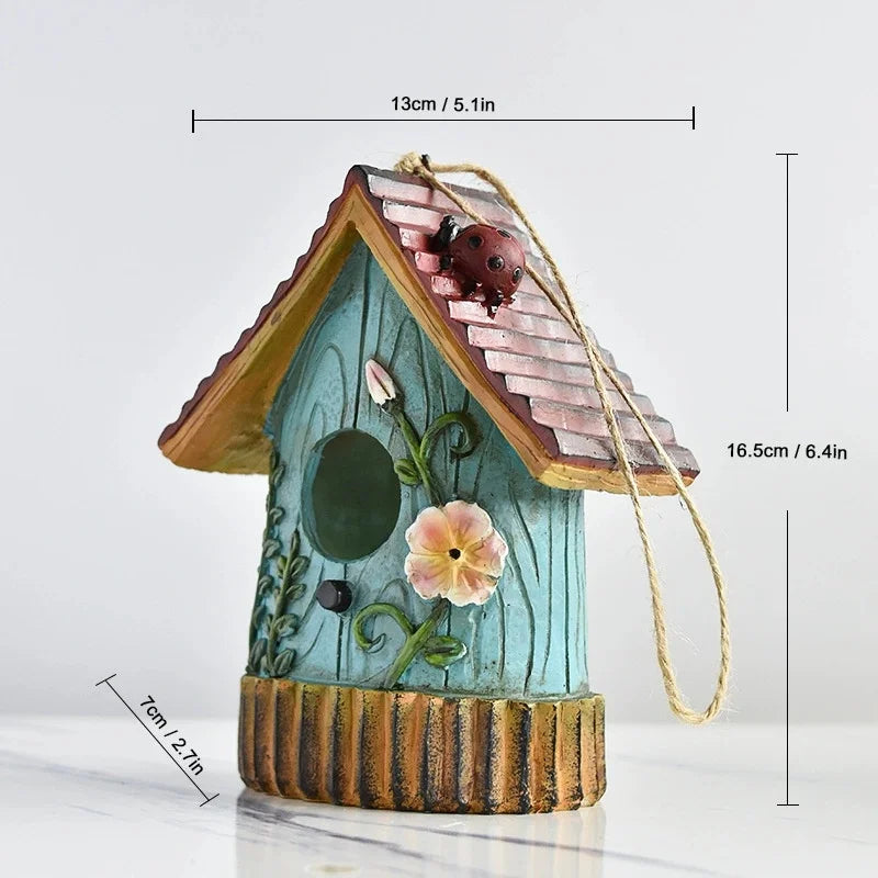 Hanging Bird House Resin Outside Bird Hut Novelty Garden Decoration Nest for Fence, Trees, Yard House Decoration Ornaments