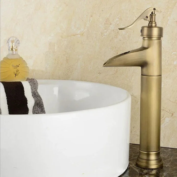 Copper antique brass washbasin hot and cold faucet European retro washbasin waterfall faucet single handle