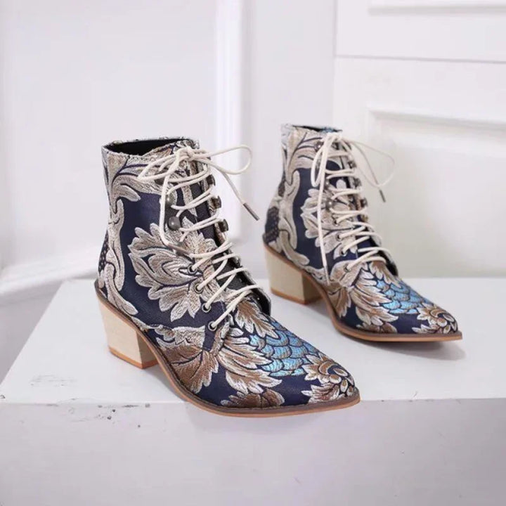 New Thick Heel Lace-up Women's Shoes Embroidered 35-43 Plus Size Fashion Retro Warm Short Boot Botas Femininas 2023