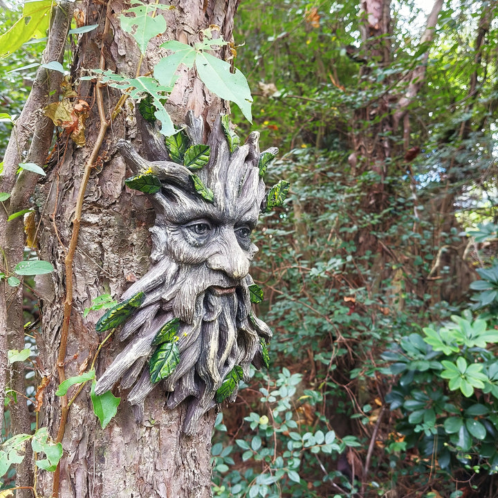 1 Piece Resin Tree Spirit, Tree Demon Tree Monster, Halloween, Christmas Courtyard Garden Pendant, Country Style ResinHandicraft