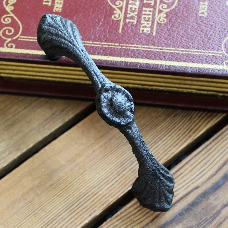 Retro European  Garden Courtyard Cast Iron Craft Door Handles Home Decoration Wall Decoration Door Handle Room Accessories WY609