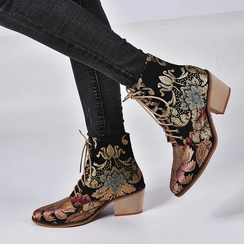 Pointed-toe Embroidery Ethnic Boots Women Low-heel Pumps Platform Red Boots Modern Designer Boots Plus Size Banquet Women Shoes