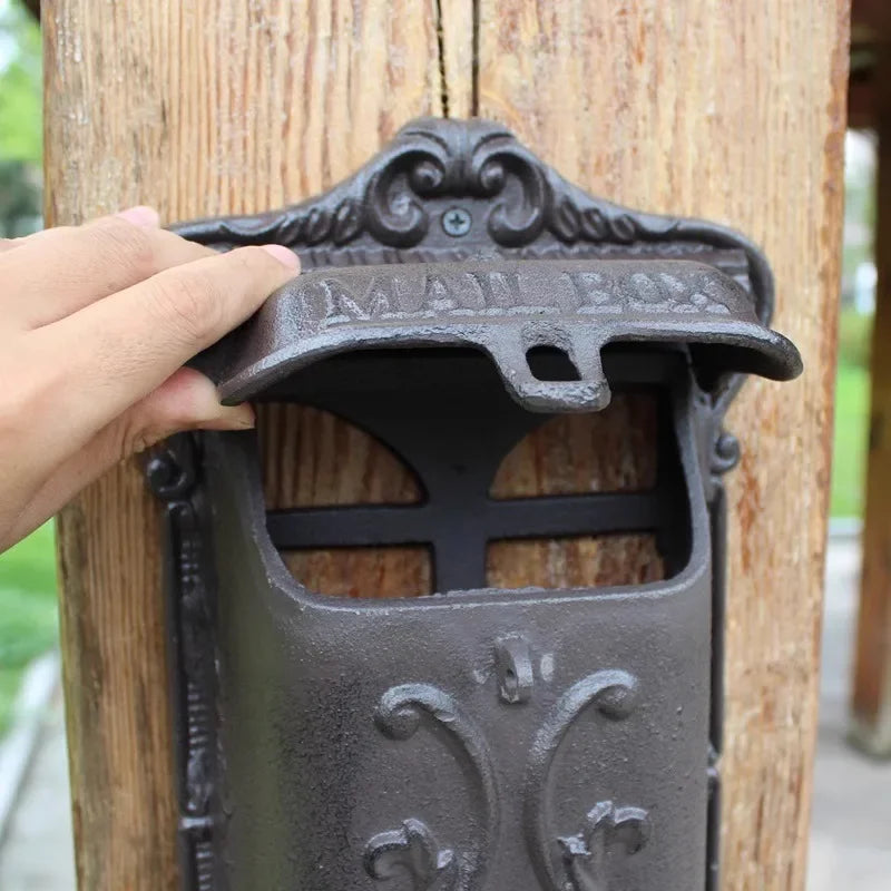 European Retro Letter Mailbox/Cast Iron Old Post Case Courtyard Wall Mounted Letter Box