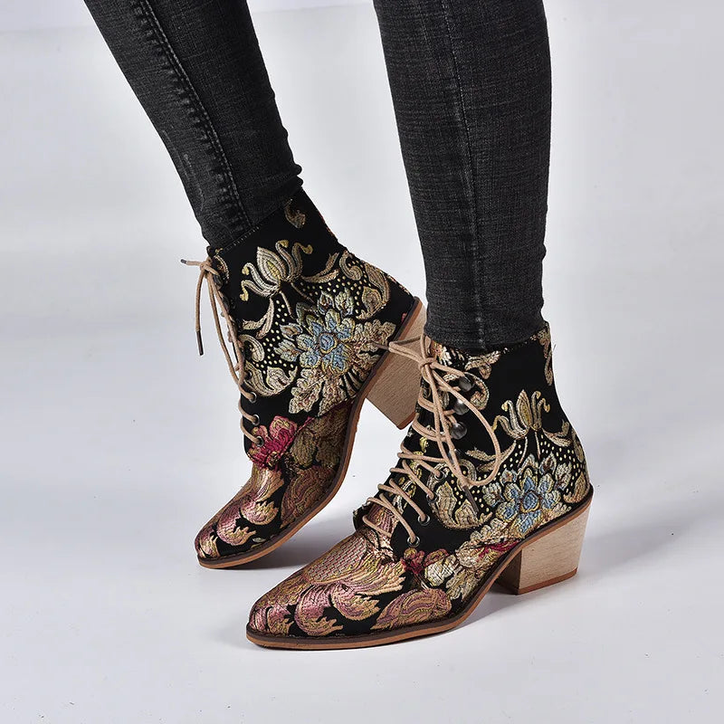 Pointed-toe Embroidery Ethnic Boots Women Low-heel Pumps Platform Red Boots Modern Designer Boots Plus Size Banquet Women Shoes