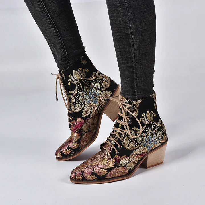 Pointed-toe Embroidery Ethnic Boots Women Low-heel Pumps Platform Red Boots Modern Designer Boots Plus Size Banquet Women Shoes