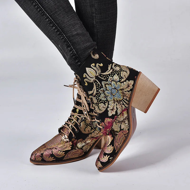 Pointed-toe Embroidery Ethnic Boots Women Low-heel Pumps Platform Red Boots Modern Designer Boots Plus Size Banquet Women Shoes