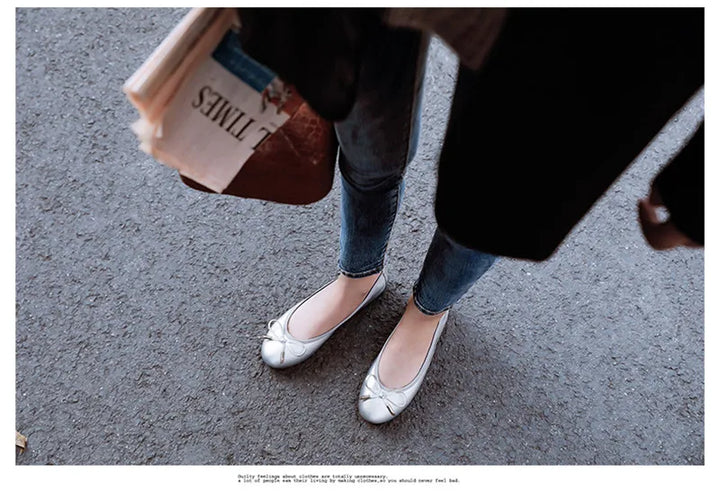 Ladies Loafers Shoes Bowtie Flats Patent Leather Loafers Women Round Toe Roll-Up Shoes Woman Bridesmaid Flats Large Size Zapatos