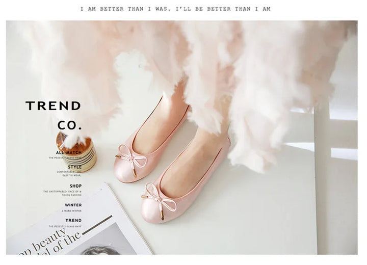 Ladies Loafers Shoes Bowtie Flats Patent Leather Loafers Women Round Toe Roll-Up Shoes Woman Bridesmaid Flats Large Size Zapatos