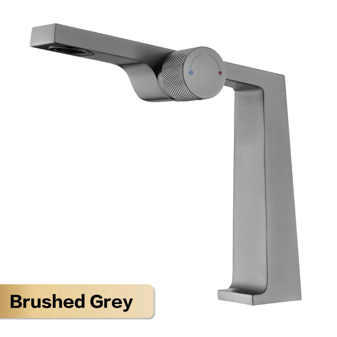 Luxury brass rose gold bathroom faucet with simple design, one hole single handle cold and hot dual control basin Tap