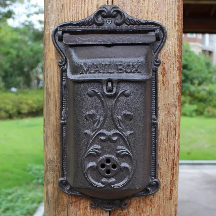 European Retro Letter Mailbox/Cast Iron Old Post Case Courtyard Wall Mounted Letter Box
