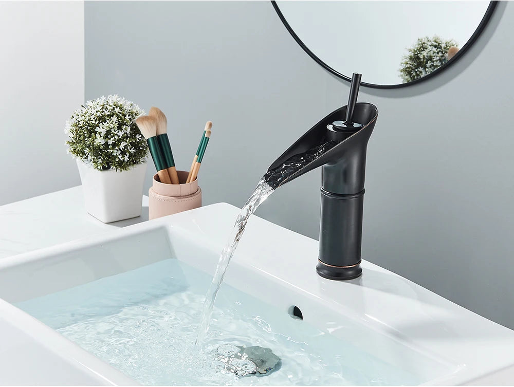 Antique Brass Basin Faucet Waterfall Bathroom Faucet Single Handle Basin Mixer Tap Deck Mounted One Hole Bronze Black Tap