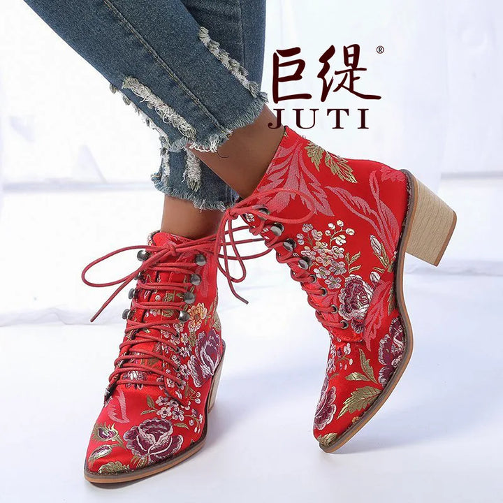Pointed-toe Embroidery Ethnic Boots Women Low-heel Pumps Platform Red Boots Modern Designer Boots Plus Size Banquet Women Shoes