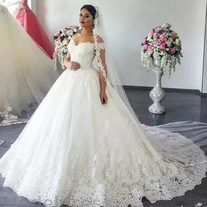 White Off Shoulder Wedding Dresses 2022 Bride for Plus Size Women Celebrity Ball Gowns Beads Lace Applique Bridal Gown