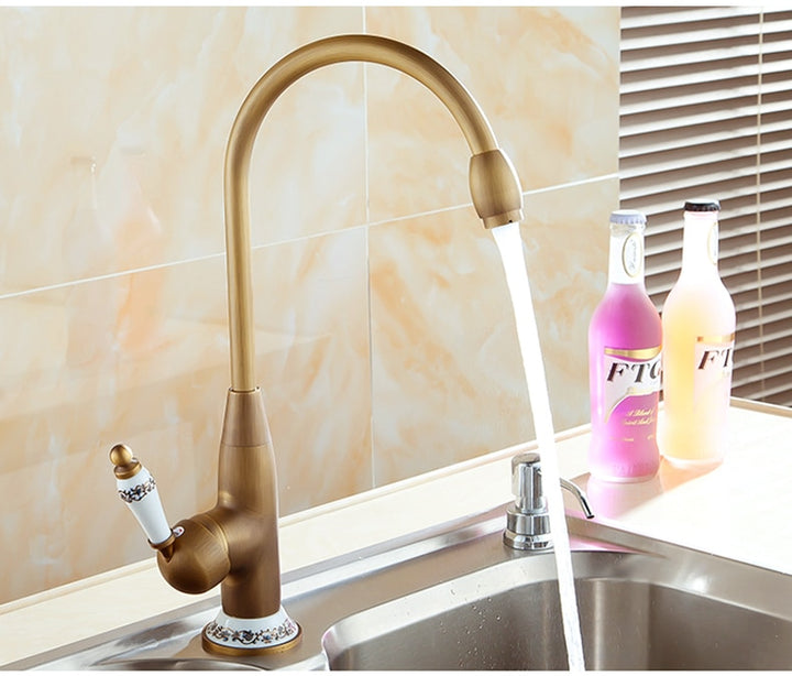 Antique Brass Finish Kitchen Faucet Bronze Single Handle Hot and Cold Water Sink Tap 360 Swivel Bathroom Sink Mixer Taps EK5013