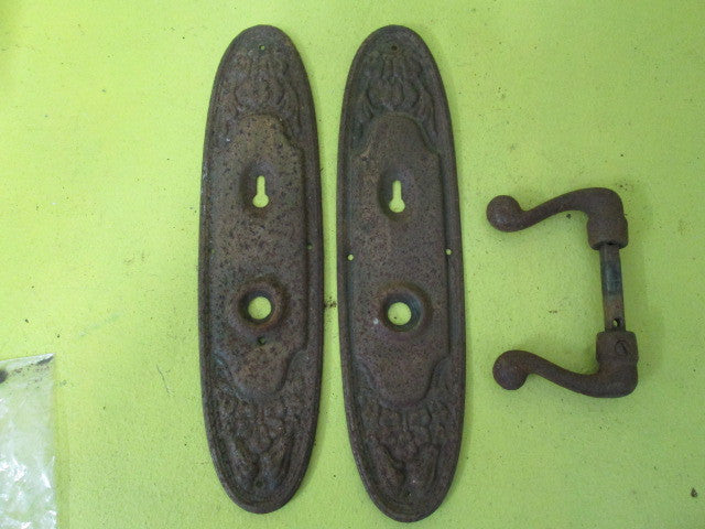 Ornate Plate with Lever Handle