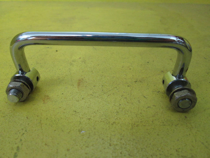 Movable Pull Handle 115L x 45-40H x 15 - 8D