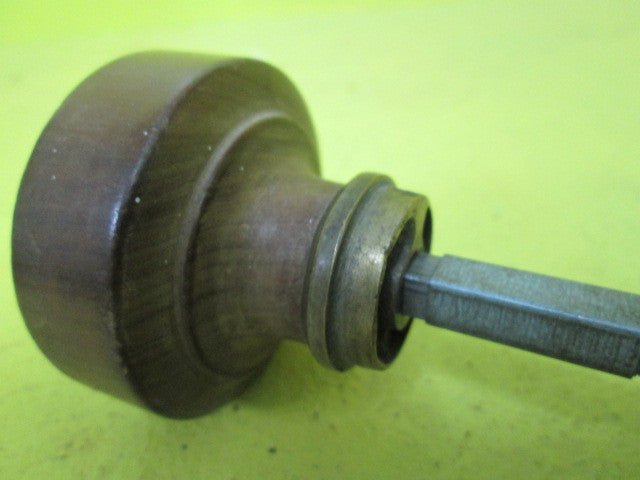 1890 Wooden Ridge Edge Door Knobs(60D x 55H)
