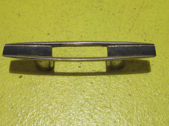 Lincoln Turner 106.7 Cabinet Pull 197L x 20W x 28H