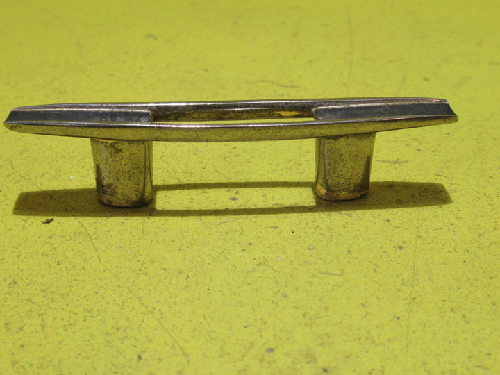 Lincoln Turner 106.7 Cabinet Pull 197L x 20W x 28H
