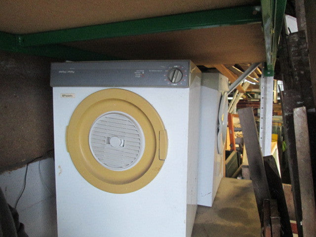 Fisher & Payel Dryer (770H x560W x 520D)