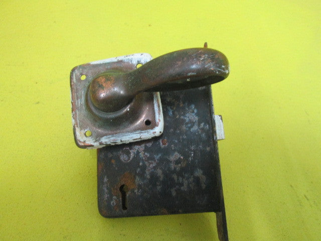 Brass Loop Handle with Square Door Plate.(Axial 63)