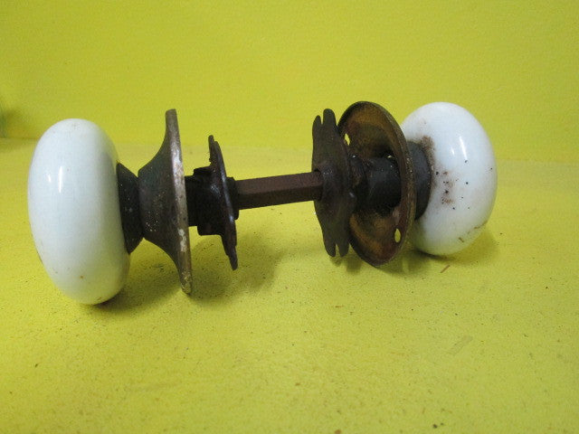 Vintage Villa White Porcelain Door Knobs